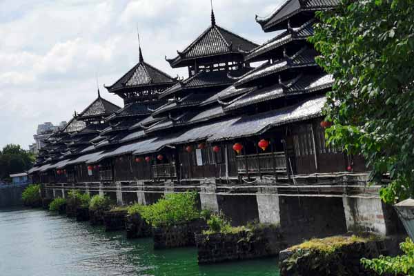 安庆旅游攻略：探索皖江文化的魅力胜地